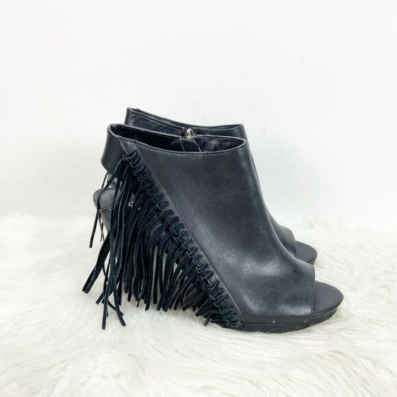 Reba 9 M Womens Black Leather Madame Fringe Ankle Booties - Picture 2 of 11